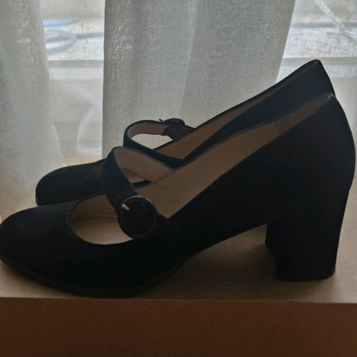 Suede Mary Janes shoes size 37 like new, black