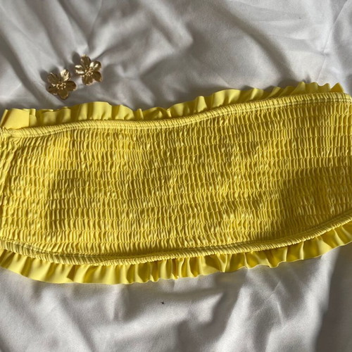 Yellow Top Medium like new for Beach and Summer
