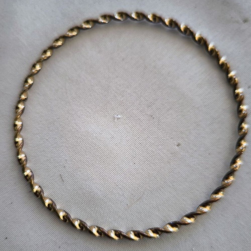 Handmade ring with green bead and gold bangle, size 17.3mm, new