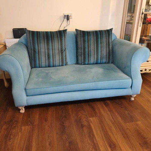 Sofa set like new, 3-seater and 2-seater, blue velvet fabric
