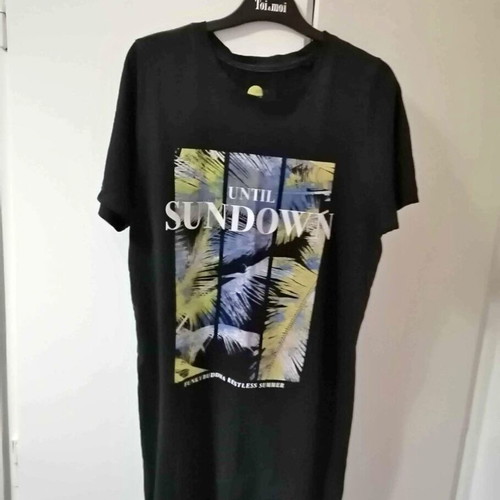 Funky Buddha Long T-shirt S black like new
