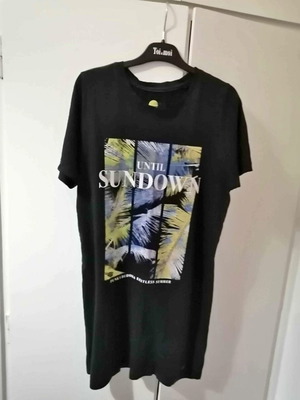 Funky Buddha Long T-shirt S black like new
