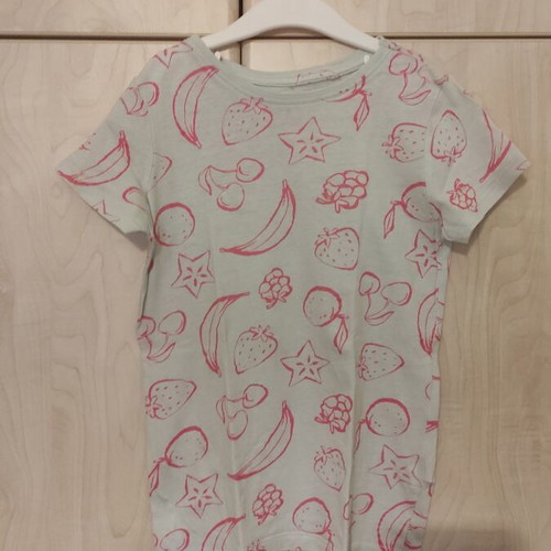 Set of 2 blouses 7-8 years like new, multicolored