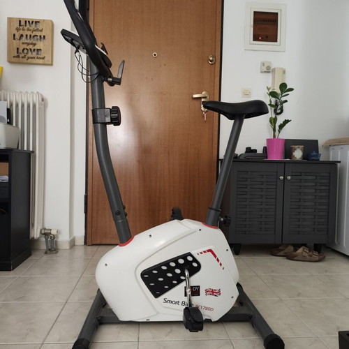 Body Sculpture Smart Bike BC1720D exercise bike like new