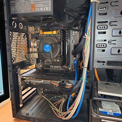 Gaming PC i5 4460 GTX 1060 16GB RAM SSD+HDD like new
