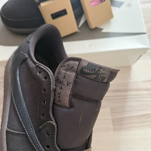 Nike Air Jordan 1 Low Travis Scott sneakers brand new, size EU 44, brown
