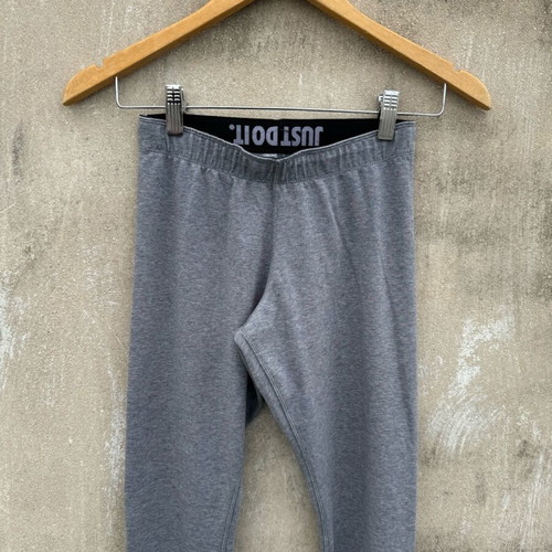 Nike legging like new, size no S-M, black and grey