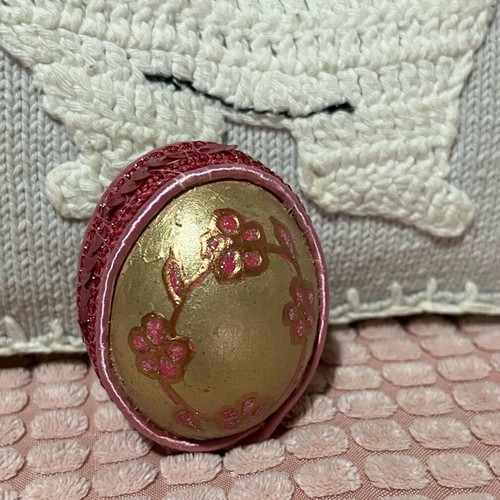 Easter egg used handmade with crochet and beads