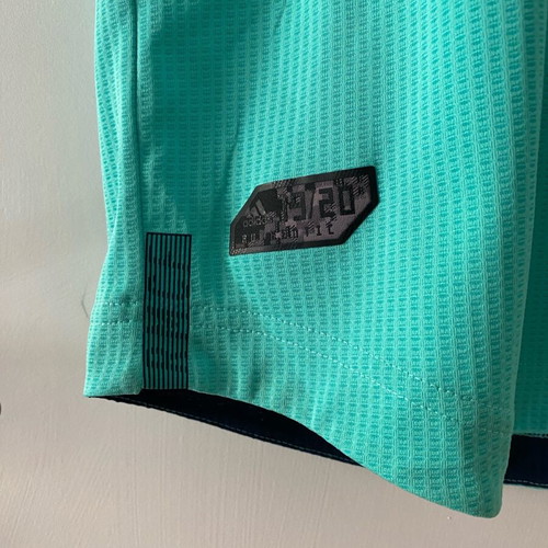 Real Madrid 2019/20 Player Version jersey like new, size M