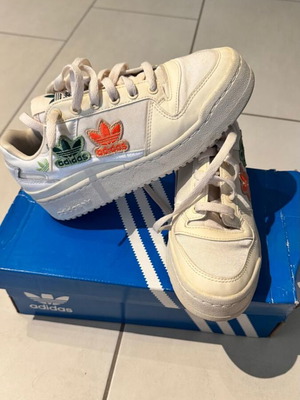 Adidas αθλητικά παπούτσια μεταχειρισμένα, μέγεθος 38, άσπρα