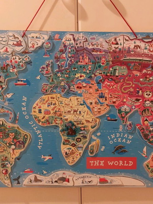 Magnetic map puzzle used