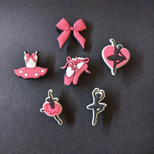 Crocs charms Ballet Love set like new, pink multicolor