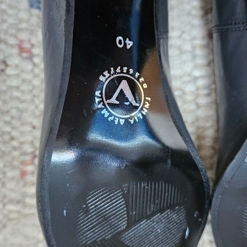 Women's leather pumps size 40 new, gray, 8 cm heel