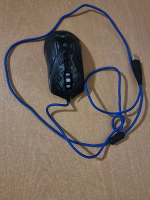 Gaming Mouse LED with Blue Braided USB Cable, Like New