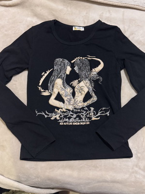 Womens Graphic Design Longsleeve Shirt Sempre like new, size L
