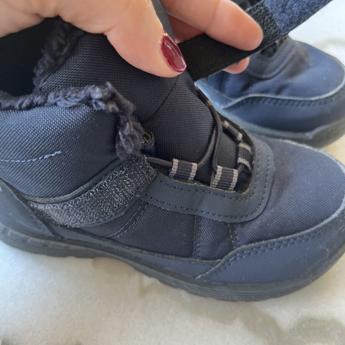 Quechua waterproof warm kids boots size 27