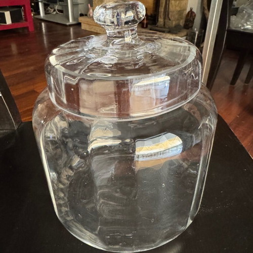 Large glass jar with matching lid like new, 3.5-4 liters