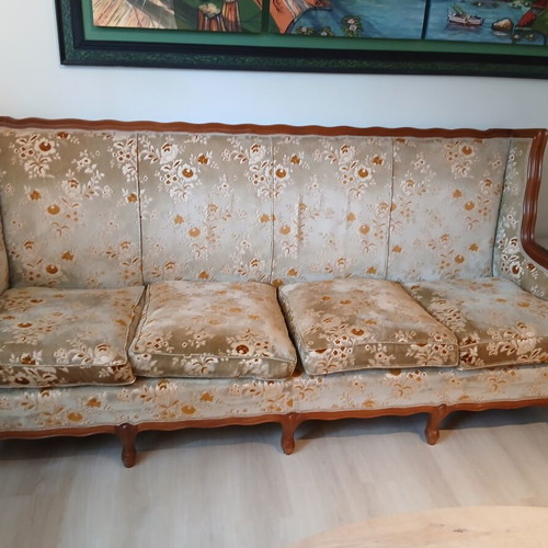 Classic living room set like new, vintage style with walnut wood