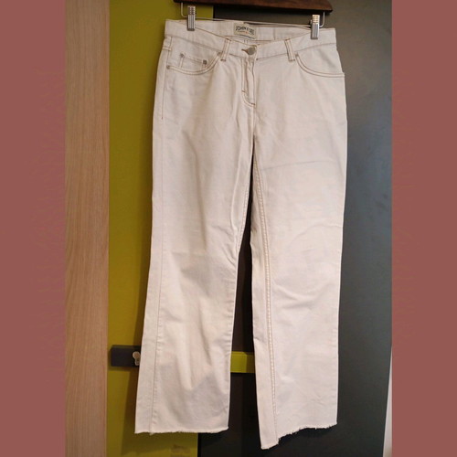 White women's jeans size M, like new