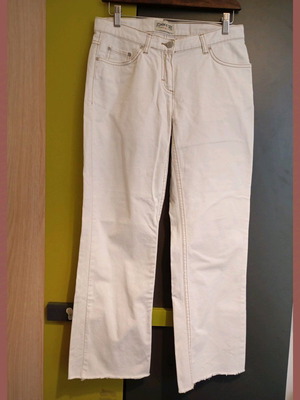 White women's jeans size M, like new