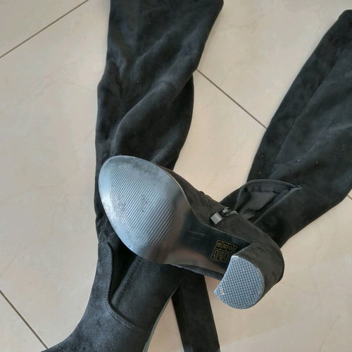 Over the knee boots black like new, castor, 10 cm heel