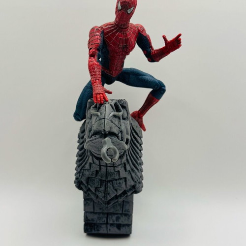 Spider-Man action figure used, ToyBiz 2002 with gargoyle ledge