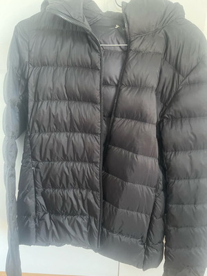 Uniqlo Ultra Light Down Jacket Small Black Like New