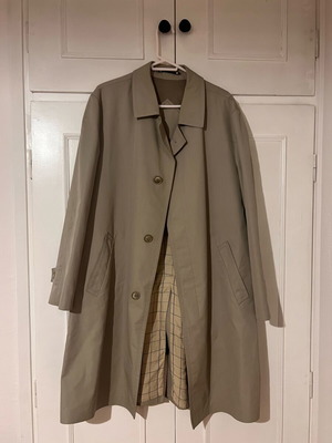 Men's C&A trench coat beige like new, size 52