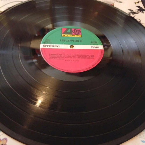 Led Zeppelin III vinyl record, rock