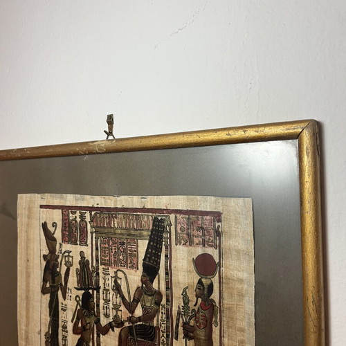 Vintage Αιγυπτιακός Πάπυρος σε χρυσή κορνίζα με φτερωτή θεότητα και ιερογλυφικά, μεταχειρισμένο