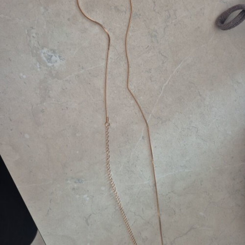 Waist chain like new, gold color