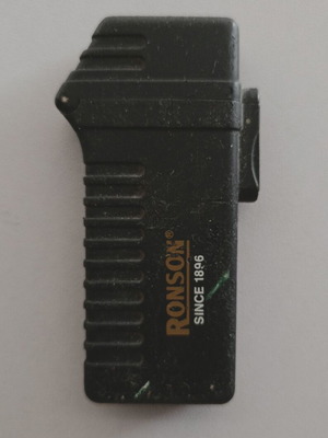 Ronson lighter black color used, not working