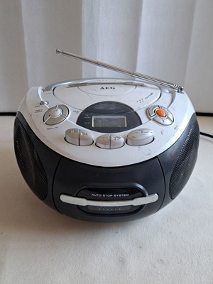 CD ραδιοκασετόφωνο AEG SR 4353 με MP3, AUX και οθόνη LCD