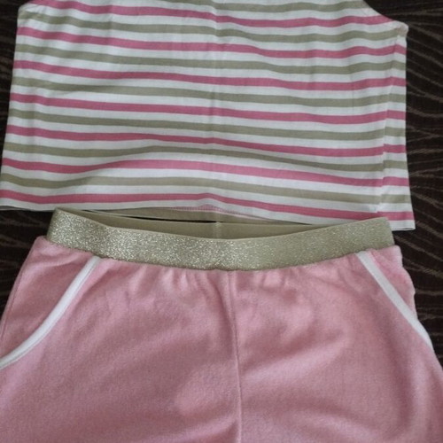Benetton top and Orchestra shorts set for 10-year-old girl, like new, pink