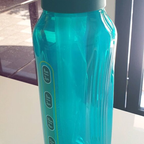 AquaVibe 1.2 l bottle new with straw and hydration markers