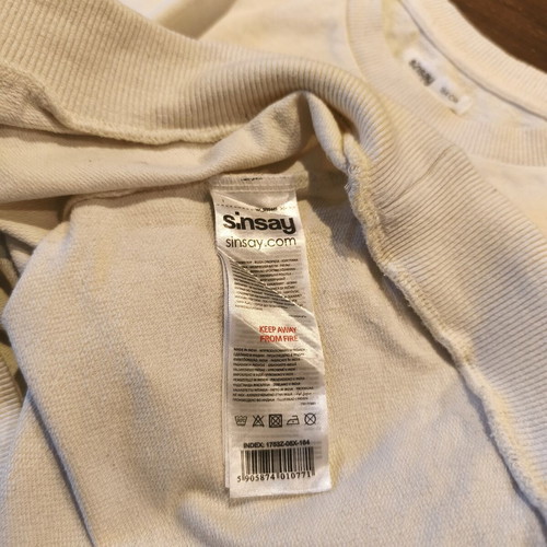 Sinsay Marvel Avengers sweatshirt used, size 164 cm, beige