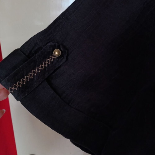 Basler linen shirt like new, chocolate brown, embroidered details