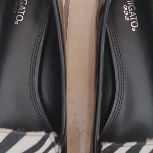Migato flat shoes new, pony skin, size 39