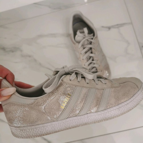 Adidas Gazelle athletic shoes used, size 38.5, gray beige