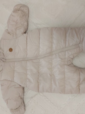 H&M baby snowsuit with soft lining, size 2-4 months