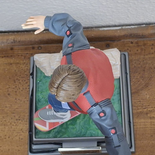 Marty McFly Hoverboard Statue Back to the Future II 1/10 Scale like new