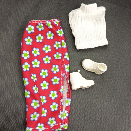 Skirt, top and shoes for fashion dolls