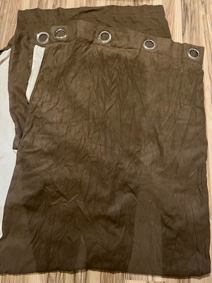 Dark brown curtain used, 1.60x2.20 with light-blocking lining
