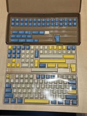 Keycaps καινούργια στην αρχική συσκευασία