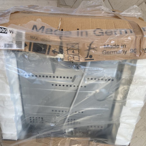 Neff B45M42N0 built-in oven