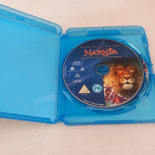 The Chronicles of Narnia The Lion The Witch and The Wardrobe Blu-Ray used