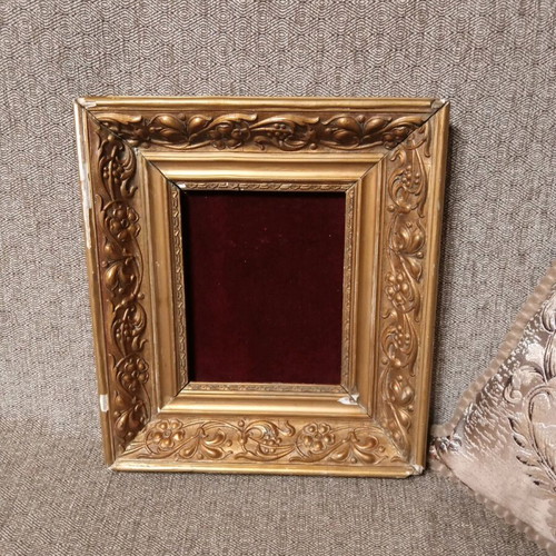 Antique frame used 34x39 outer, 16x21 inner