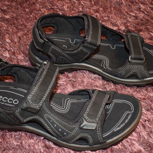 Ecco Receptor Technology Hiking Sandals for Men size 44 like new