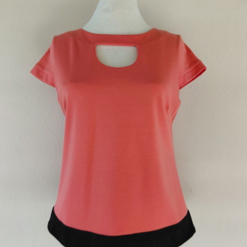 Blouse size L new, unworn without tags