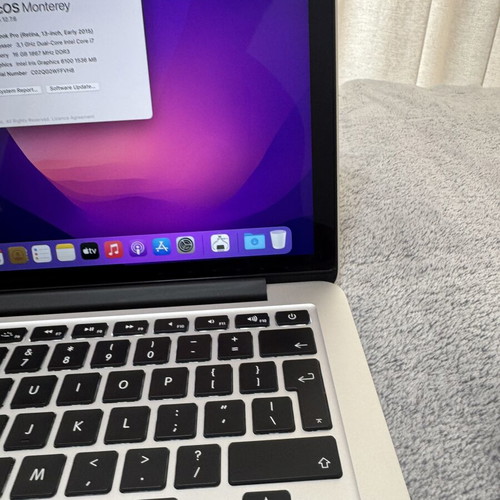 MacBook Pro Retina Display 13.3” Silver, 16GB RAM, 500GB SSD